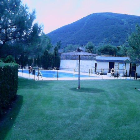 Apartamento Valles Blancos 3-6 Biescas  Eksteriør billede