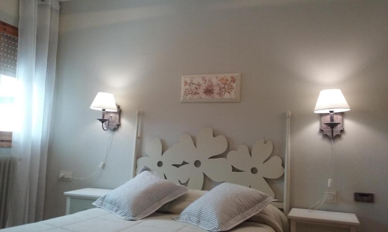 Apartamento Valles Blancos 3-6 Biescas  Eksteriør billede